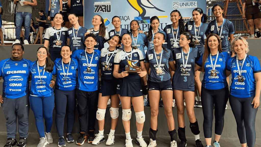 Elenco das Meninas de Ouro sub 15 na Taça Uirapuru